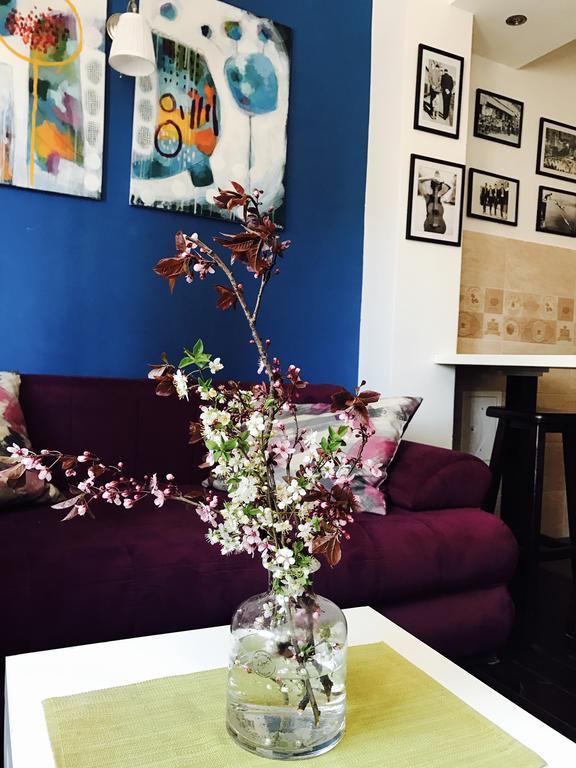 Apartment The Royal Square เซทินเจ ภายนอก รูปภาพ